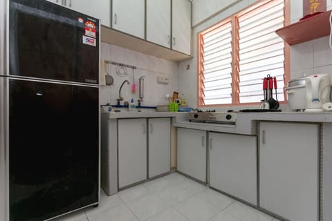 3 Bedroom Apartment | Private kitchen