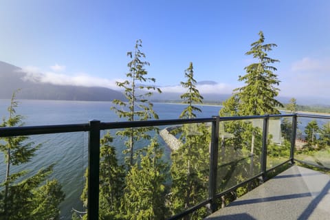 Clear uninterrupted view