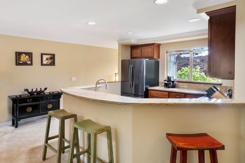 Open kitchen with breakfast bar