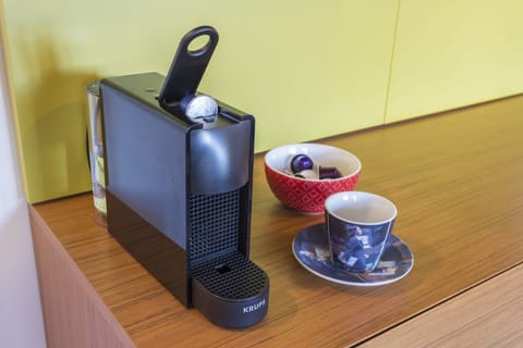 Apartment, 1 Bedroom | Coffee and/or coffee maker