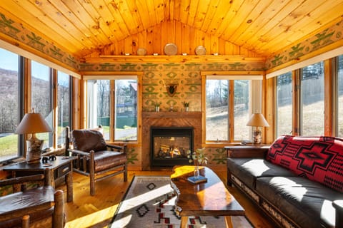 Chalet, 1 Bedroom, Hot Tub, Mountain View | Private kitchen