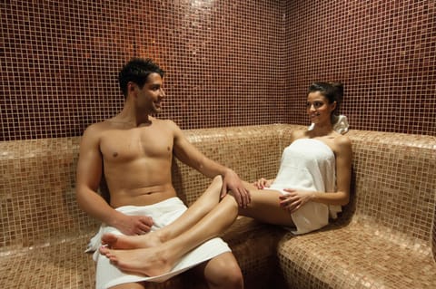 Couples treatment rooms, sauna, spa tub, steam room, Turkish bath