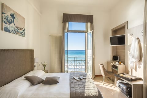 Superior Double Room | Beach/ocean view