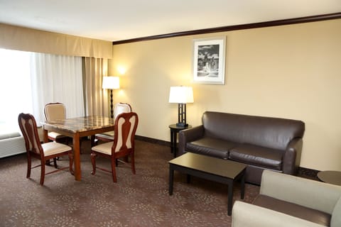 Suite, 1 King Bed | Premium bedding, down comforters, pillowtop beds, in-room safe