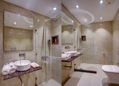 Executive Double or Twin room | Bathroom | Shower, rainfall showerhead, designer toiletries, hair dryer