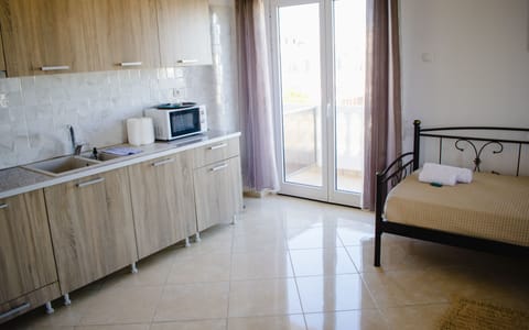 Apartment, 3 Bedrooms (1 Sofa Bed) | Iron/ironing board, free WiFi, bed sheets