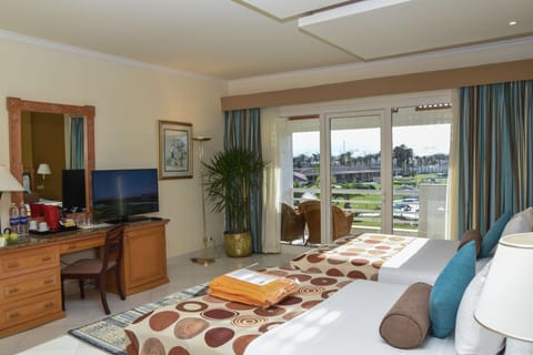 Superior Pool View Double Room | Egyptian cotton sheets, premium bedding, down comforters