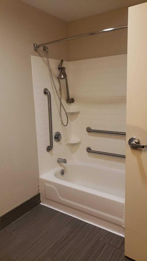 Room, 2 Double Beds (Mobility/Hearing Accessible, Tub) | Bathroom | Free toiletries, hair dryer, towels