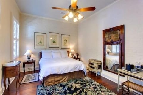 Audubon Cottage 7 | Premium bedding, pillowtop beds, free minibar, in-room safe