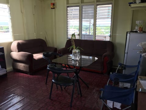 Check-in/check-out kiosk