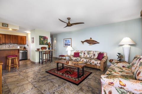 Tile floors and and open sightlines