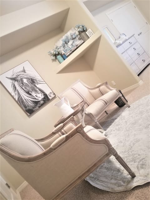 Egyptian cotton sheets, premium bedding, down comforters, pillowtop beds