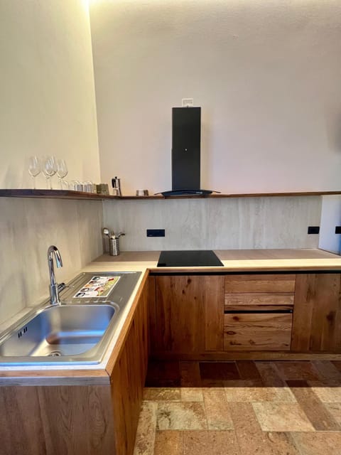 Panoramic Condo | Private kitchen | Electric kettle