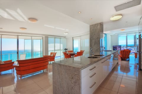 3 Bedroom Skyhome | Beach/ocean view