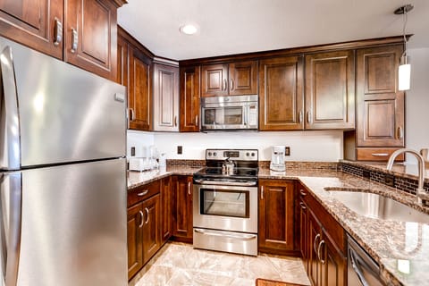 Premium Condo, 2 Bedrooms | Private kitchen | Fridge, microwave, oven, stovetop