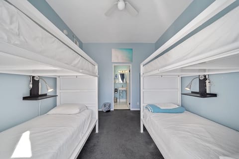 Standard Shared Dormitory | In-room safe, free WiFi, bed sheets