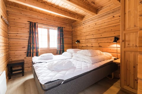 Comfort Cabin, Multiple Beds | Individually decorated, individually furnished, free WiFi, bed sheets