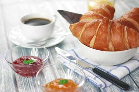 Daily buffet breakfast (EUR 9 per person)