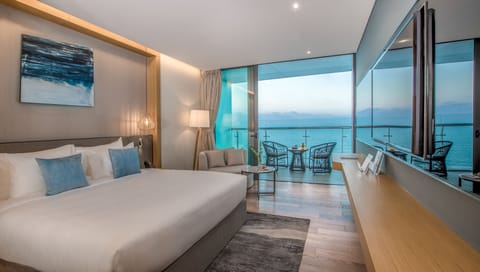 Deluxe Double Room, Sea View | Premium bedding, minibar, individually decorated, individually furnished