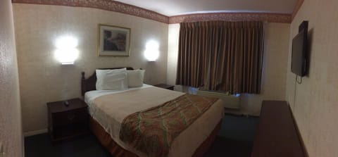 Standard Room, 2 Queen Beds, Connecting Rooms | Blackout drapes, soundproofing, iron/ironing board, free WiFi