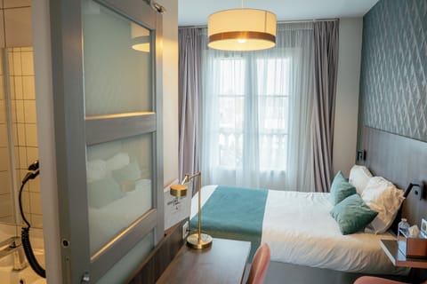 Premium Double Room | Premium bedding, desk, blackout drapes, soundproofing