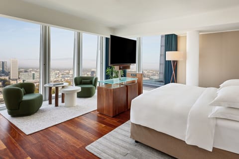 Junior Suite, 1 King Bed | Premium bedding, down comforters, minibar, in-room safe