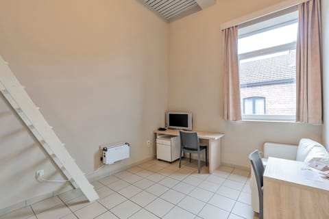 Student Flat Semi Duplex Twin | Living area | LCD TV