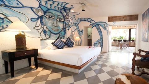 Standard Room, 1 King Bed | Frette Italian sheets, premium bedding, Select Comfort beds
