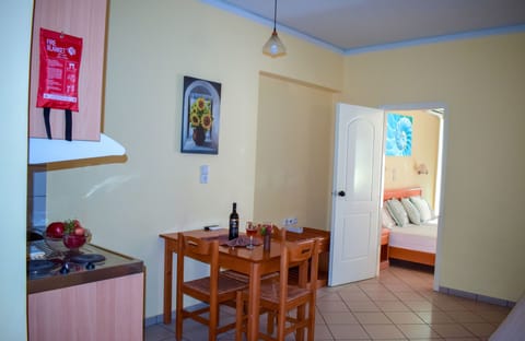 Apartment, Pool View | Pillowtop beds, in-room safe, individually furnished, blackout drapes