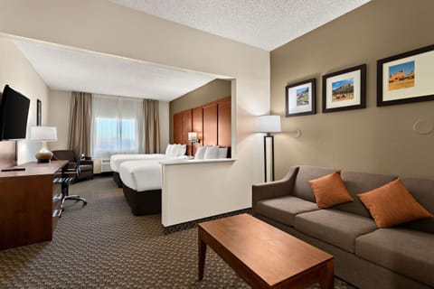 Suite, Non Smoking | In-room safe, desk, laptop workspace, blackout drapes