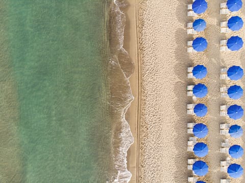 Private beach, sun loungers, beach umbrellas, beach towels
