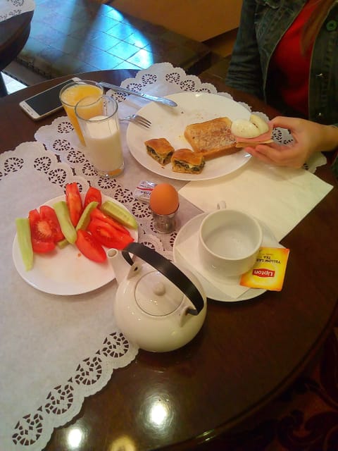 Daily continental breakfast (EUR 5 per person)