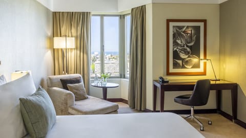 Suite, 1 King Bed (Diplomatic, High Floor) | Room amenity