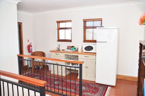 Double Room with King Sized Bed (6) | Private kitchen | Fridge, microwave, espresso maker, toaster