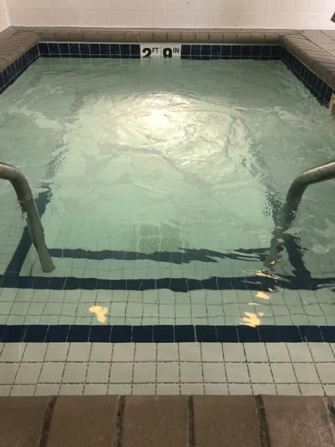 Indoor spa tub