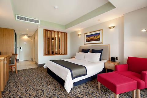 Superior Spa Room | In-room safe, iron/ironing board, free WiFi, bed sheets