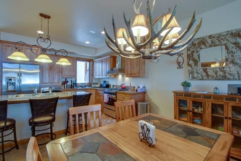 SWP Bear Crossing 845 view from dining room