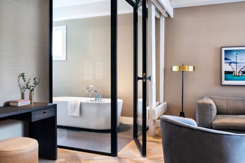 Royal Suite, 1 King Bed | Egyptian cotton sheets, premium bedding, pillowtop beds, minibar