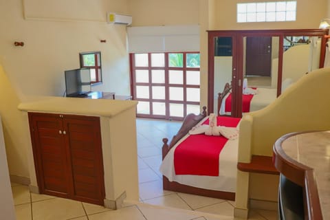 Classic Suite, 1 King Bed | In-room safe, blackout drapes, iron/ironing board, free WiFi