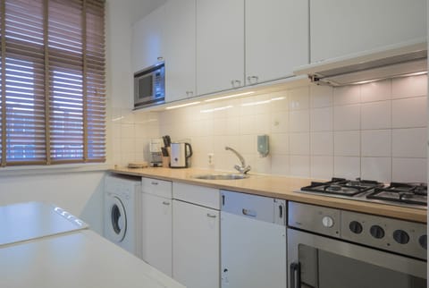 Standard Apartment (Erasmus, only per stairs) | Private kitchen | Electric kettle