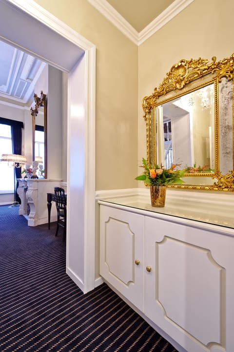 Suite | Premium bedding, minibar, in-room safe, desk