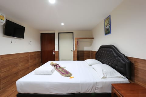 Superior Double Room | Minibar, desk, soundproofing, free WiFi