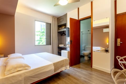 Double Room | Minibar, laptop workspace, blackout drapes, free WiFi