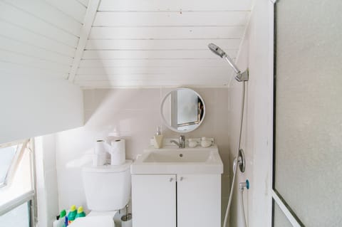 Small Studio Apartment | Bathroom | Shower, hair dryer, towels, soap