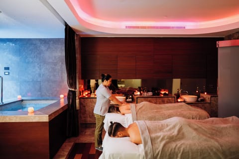 Couples treatment rooms, sauna, steam room, Turkish bath