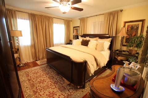 Mezzanine Suite | Premium bedding, in-room safe, individually decorated