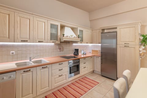 Villa, 3 Bedrooms, Private Pool | Private kitchen | Full-size fridge, microwave, oven, stovetop