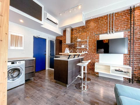 Studio Loft - Suite 204 | Private kitchenette | Full-size fridge, microwave, oven, stovetop
