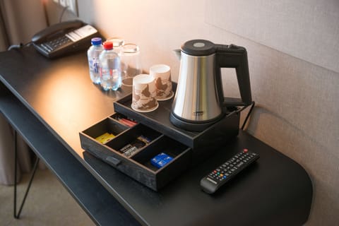 Superior Room, 1 Double Bed | Coffee and/or coffee maker