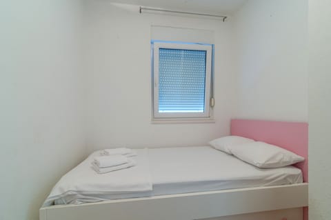 two single bad 209x90 is now